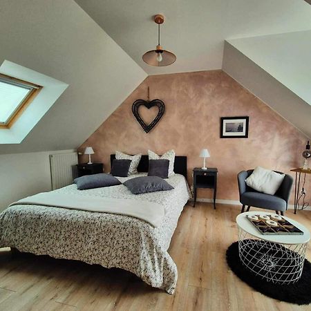 Les Charmilles Bed and Breakfast Escoville Buitenkant foto